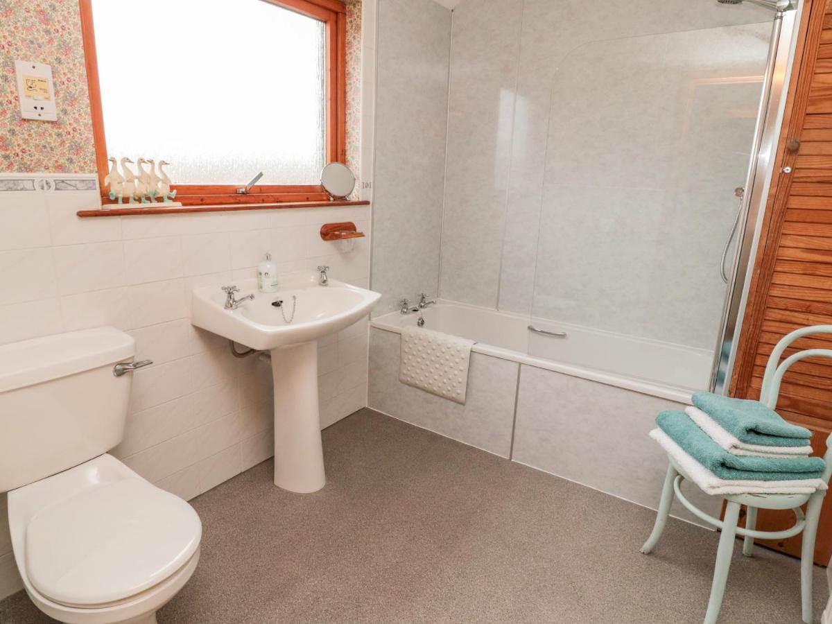 York Cottage Wooler Bagian luar foto